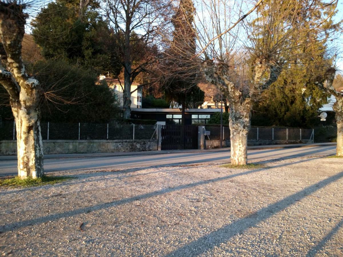 Ferienwohnung Maison D'Architecte Au Bord De L'Eau Pont-dʼAin Exterior foto