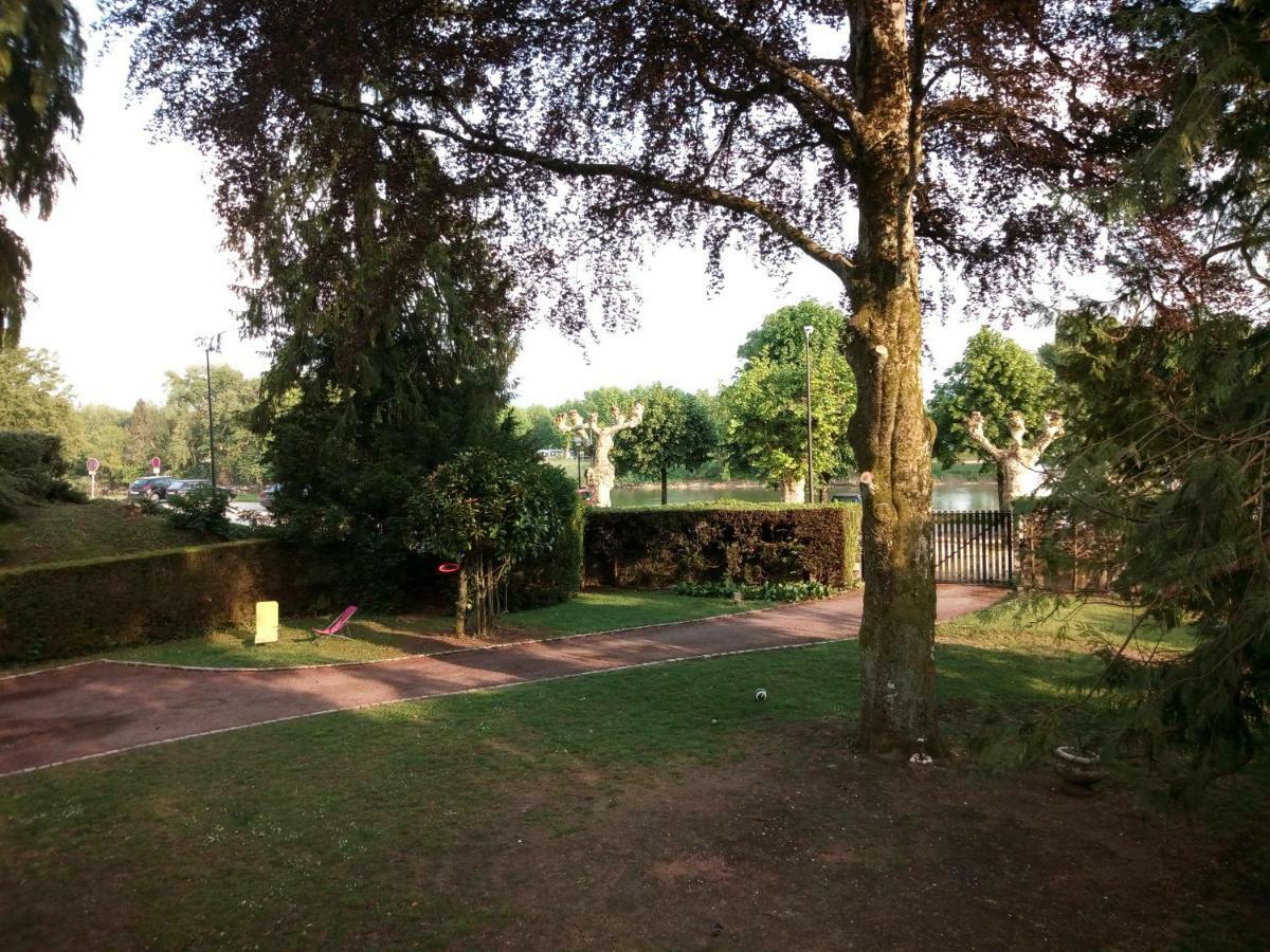 Ferienwohnung Maison D'Architecte Au Bord De L'Eau Pont-dʼAin Exterior foto
